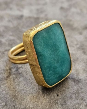 Preview: Ring aus Messing vergoldet, türkiser Chalcedon